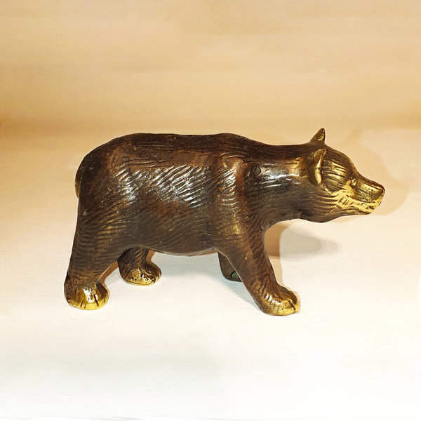 Bär aus Bronze, Länge ca. 9cm