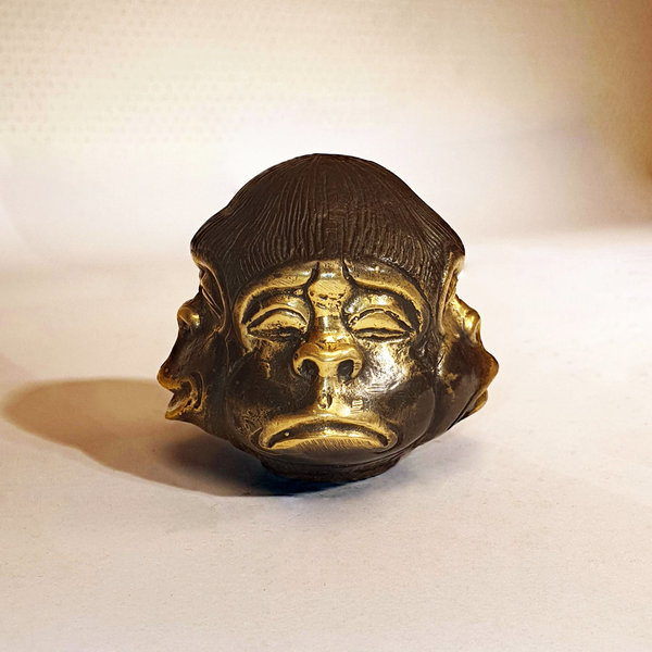 Affengrimassen, Bronze, ca. 6cm